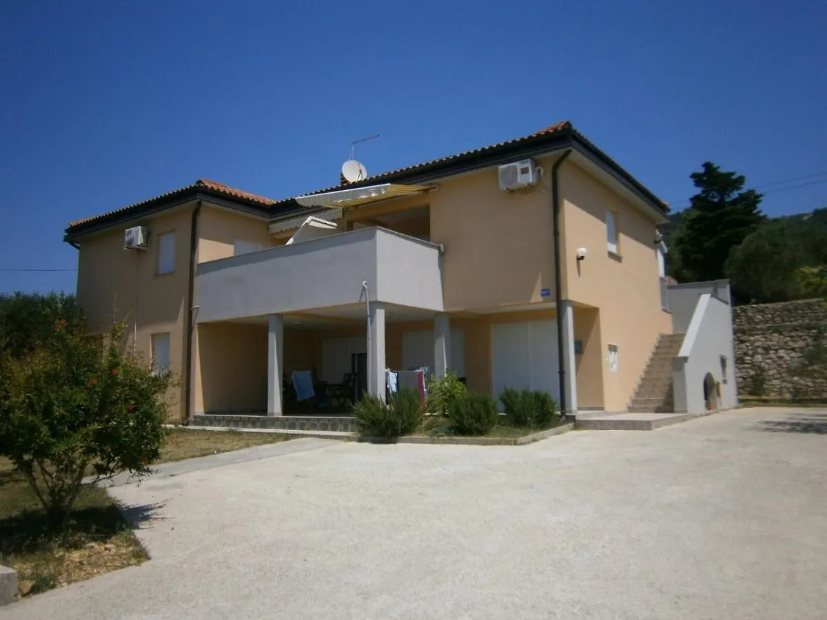 Zobic Family Apartments 라브 크로아티아